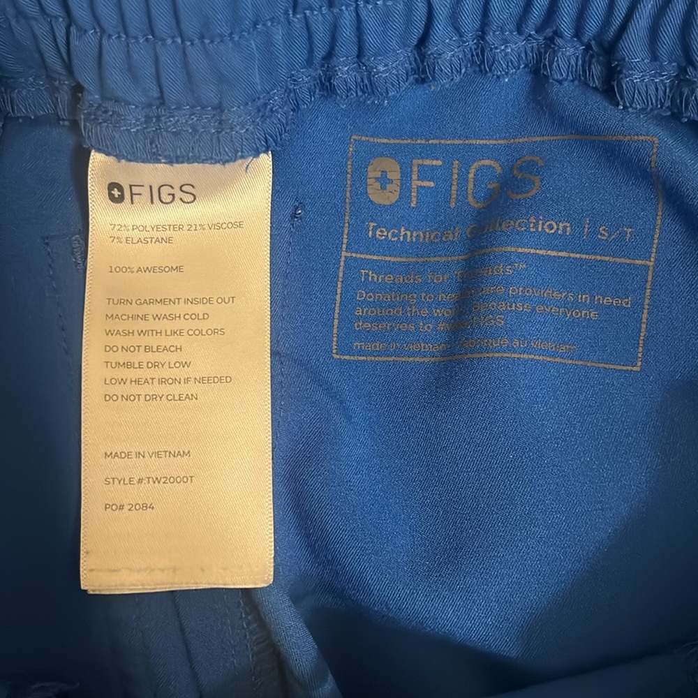 Royal blue FIGS Yola women’s pants small tall